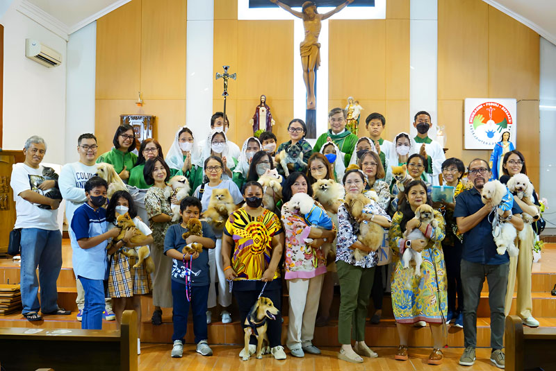 Pemberkatan Hewan Peliharaan Meriahkan Perayaan Santo Fransiskus Asisi di Gereja Kalvari